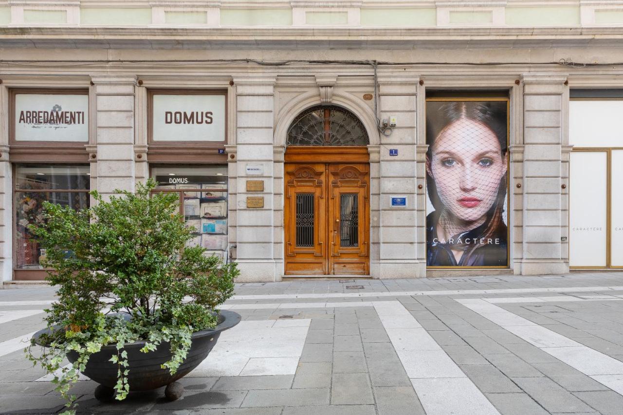 Trieste Chic Studio: Historic Elegance Екстериор снимка